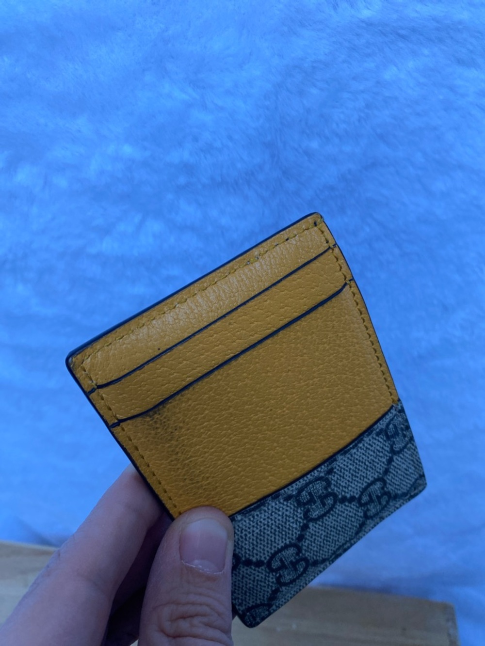 Gucci Brown GG Supreme Card Case with Gold Tiger Accent - Picture 4 of 8